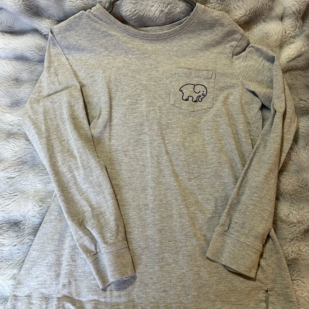Ivory Ella Light Gray Long Sleeve Kids Tee with Elephant Pocket